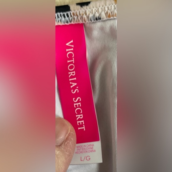 Victoria Secret brown/white/black animal print strapless bikini with fringe; L - Picture 2 of 6